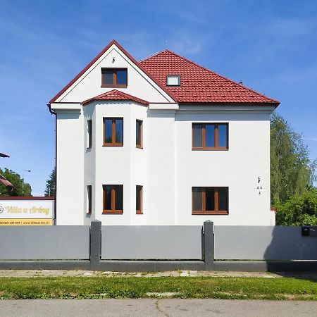 Villa U Areny Ostrava Ngoại thất bức ảnh