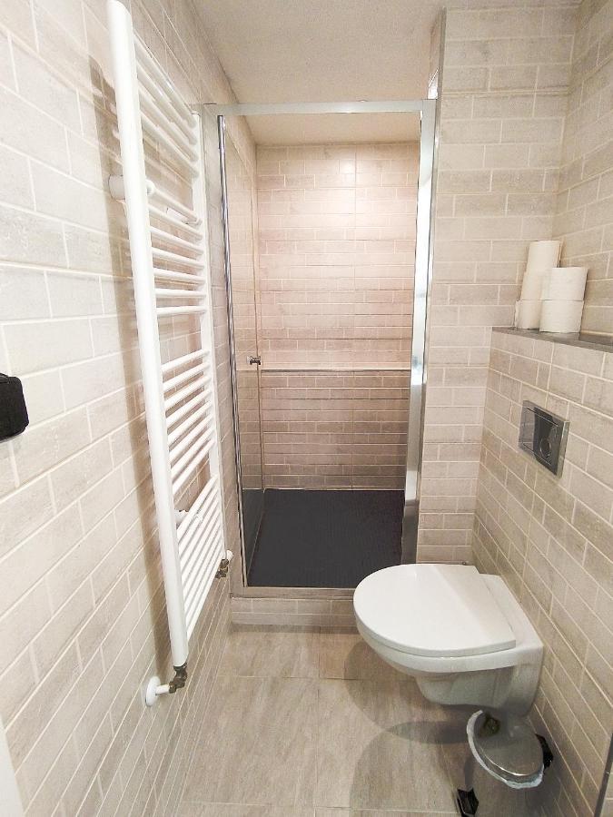 Villa U Areny Ostrava Ngoại thất bức ảnh
